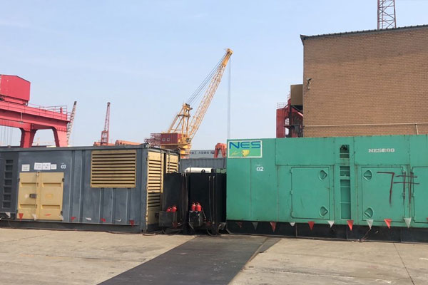 佛冈发电机出租空气滤清器的清洁频率是多少？
