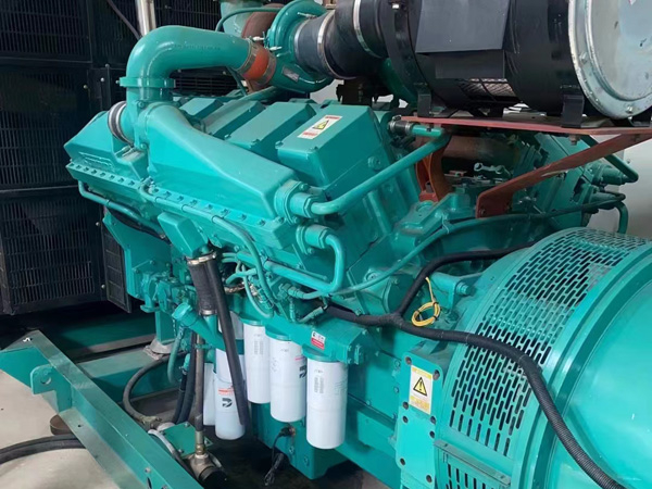 佛冈更换100kW柴油发电机组机油时，需要注意哪些事项？
